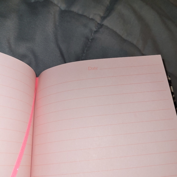 Girls' Zoo Theme Diary and Cinderella Necklace 2 Pc. - Picture 6 of 12